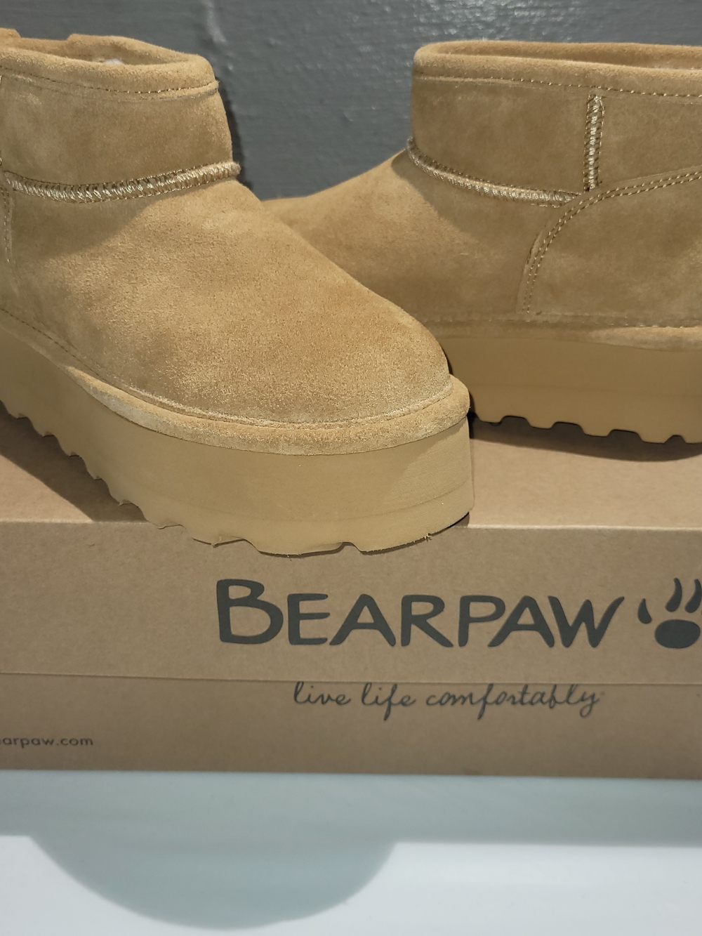 Bearpaw Women's Tan Suede Ankle Boots Size 5